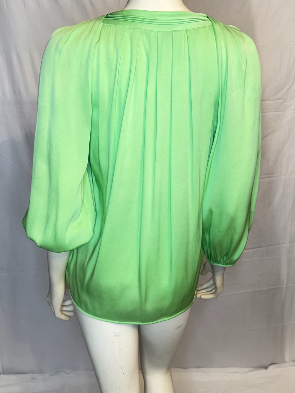Diane Von Furstenberg Lime Green V-Neck Pleated Blouse - Picture 6 of 9